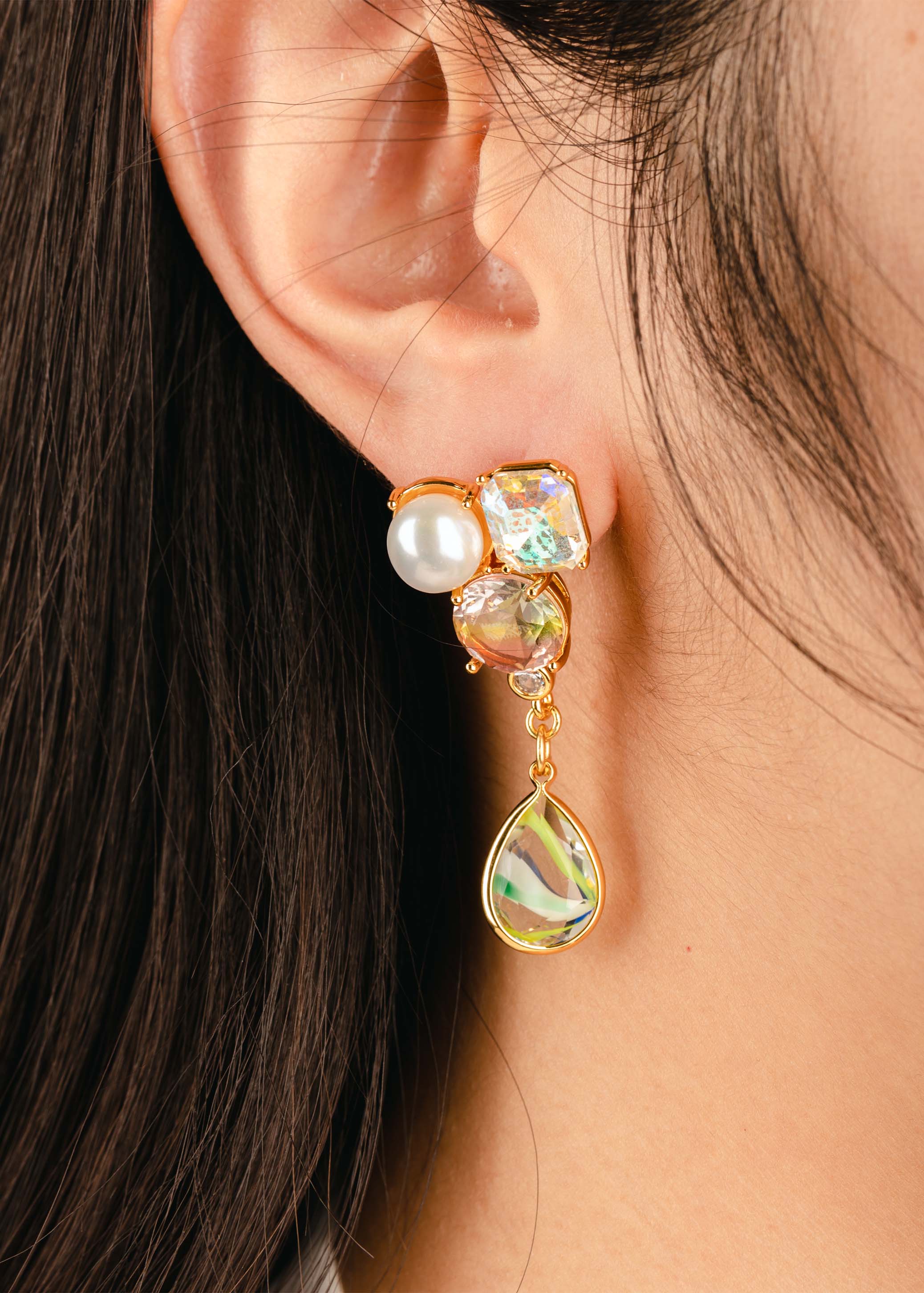 Sovereign Pearl Earrings