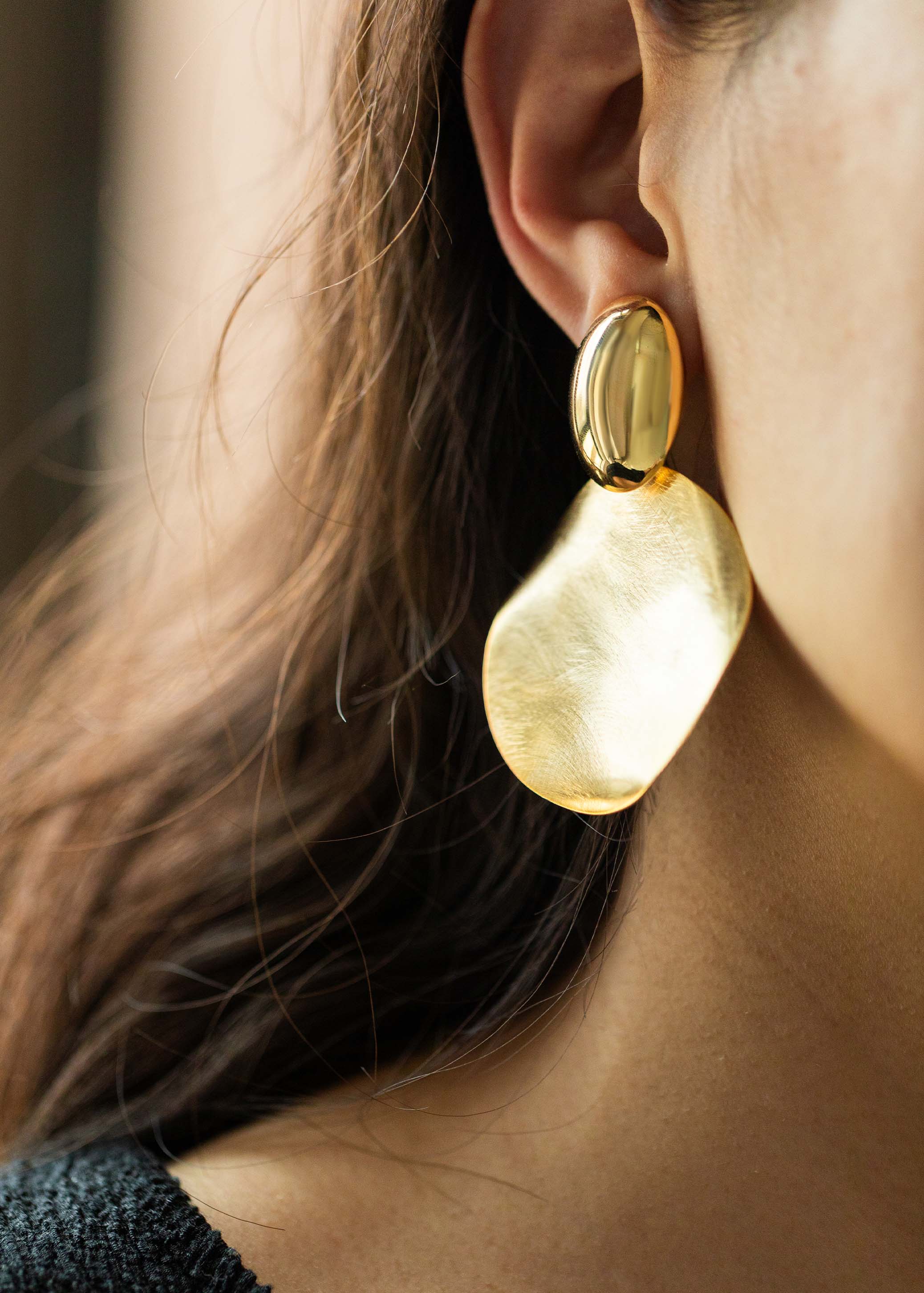 Moonlit Gaze Earrings