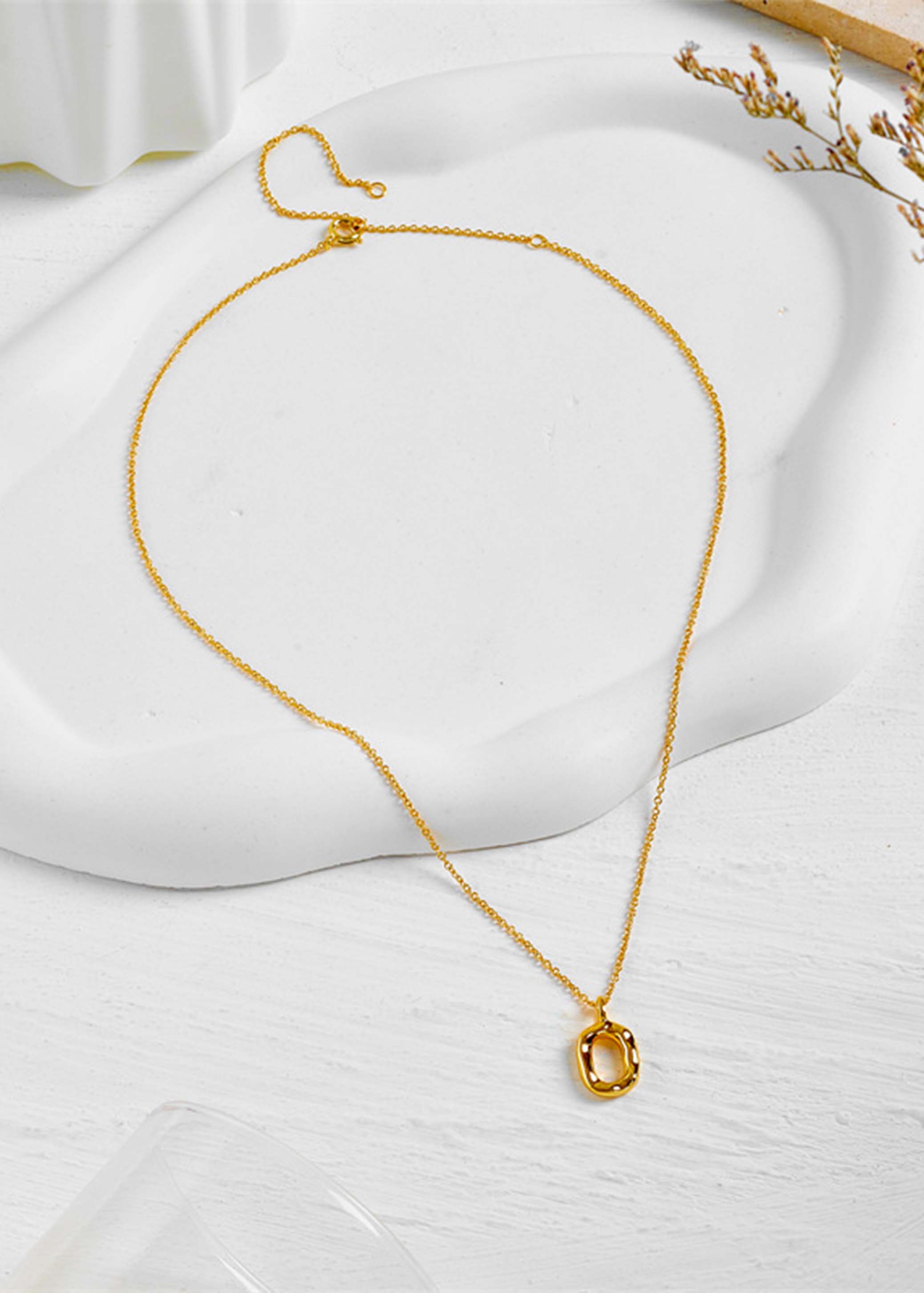 Golden Frame Necklace