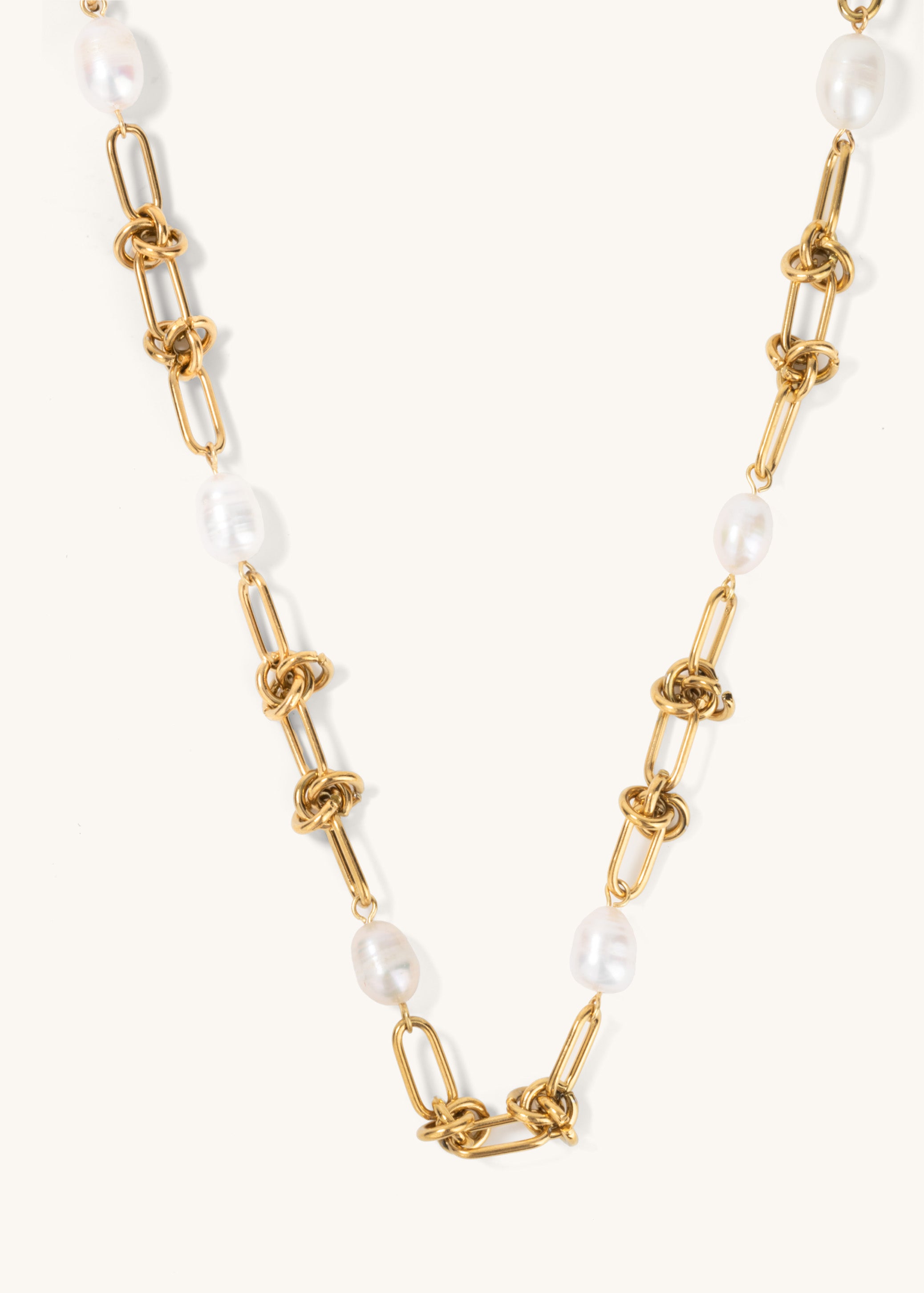 Twist Knot Pearl Neckalace