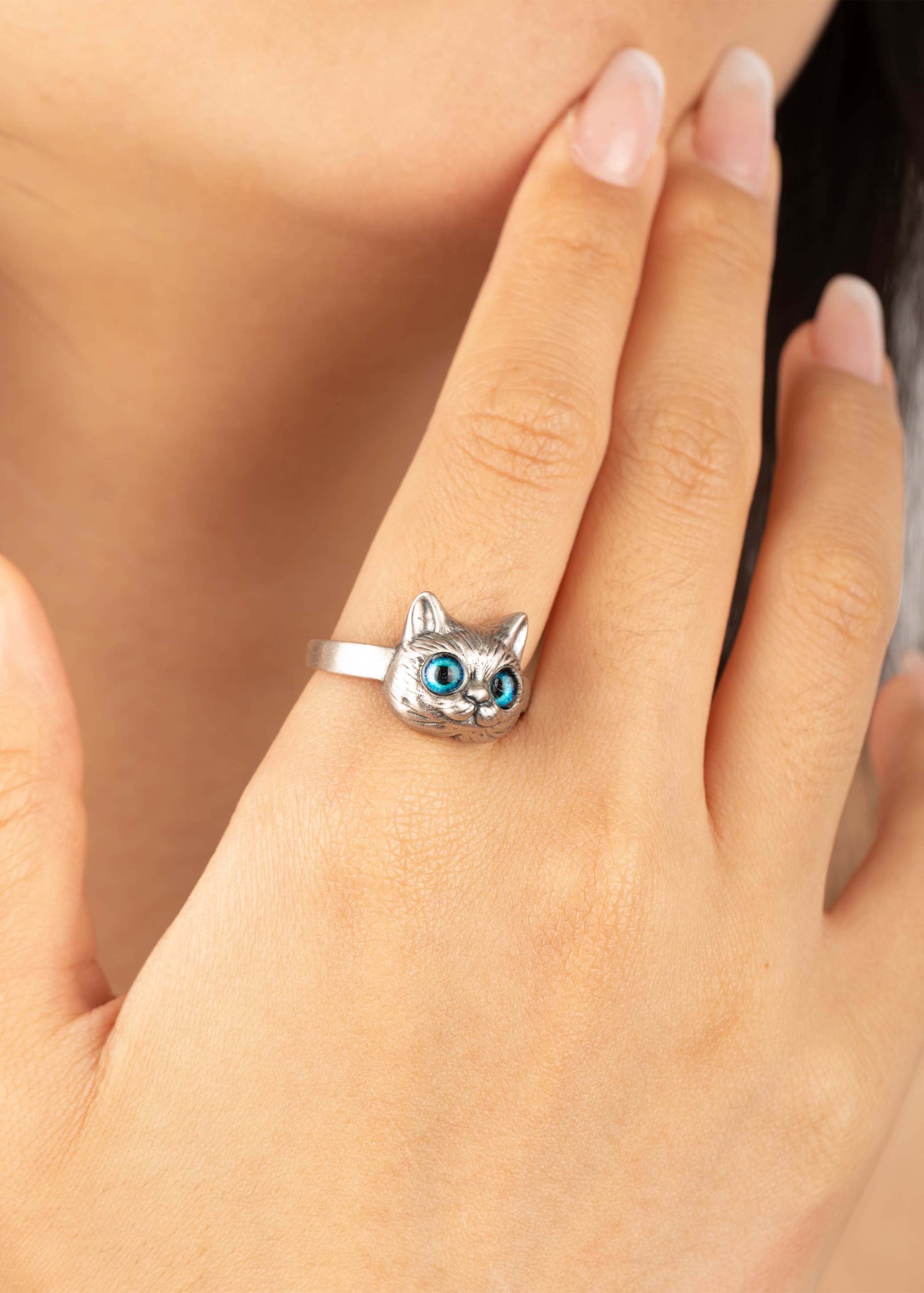 Blue Eye Cat Ring